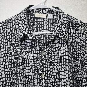 Chico's Button Down Blouse Women 2 Black White Abstract Pebble Print Long Sleeve